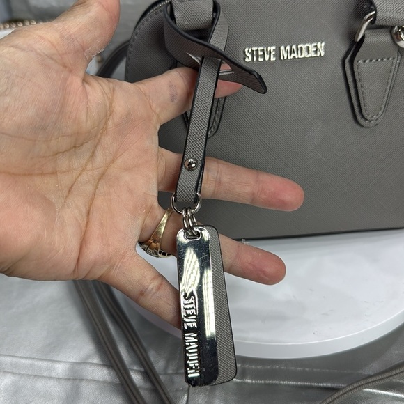 (X2) STEVE MADDEN BFAITH MINI CROSSBODY BAG - Picture 2 of 15